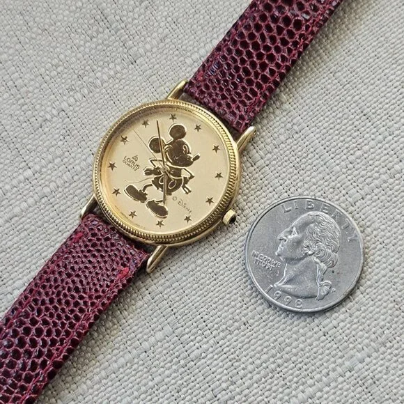Vintage Disney Lorus Wristwatch Burgundy Tone Genuine Leather Strap Watch - Picture 11 of 12